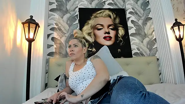 viktoria davis  online show from 26, 6, 2026