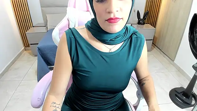 Zulema hamdi online show from 12, 2, 2025