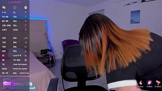 Samantha Rolon online show from 12, 2, 2026