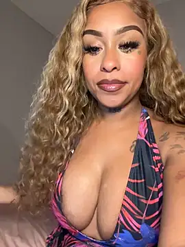 Snapshot of hazelbaby8880 chatting on 17, 1, 2025 hazelbaby8880 online show from 17, 1, 2025