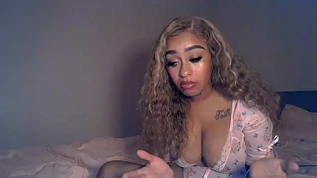 Snapshot of hazelbaby8880 chatting on 23, 1, 2025 hazelbaby8880 online show from 23, 1, 2025