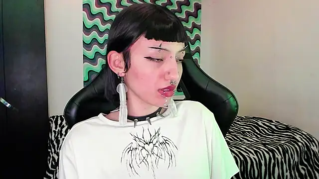 Snapshot of roxy_toxic chatting on 15, 3, 2025 roxy toxic online show from 15, 3, 2025