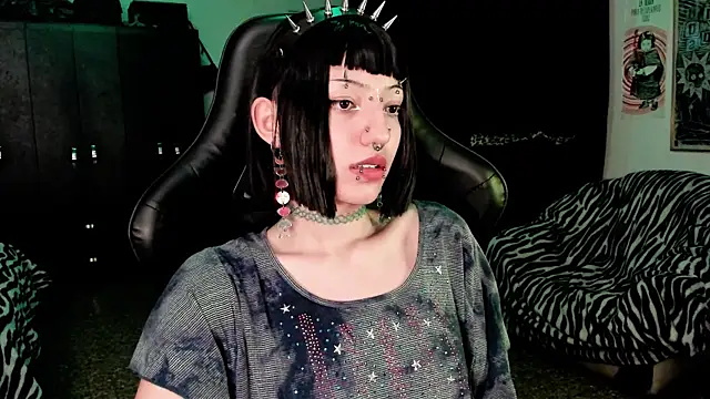 roxy toxic online show from 12, 1, 2026