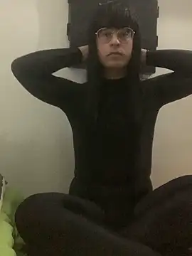 Snapshot of sofia_esclava chatting on 28, 10, 2025 sofia esclava online show from 28, 10, 2025