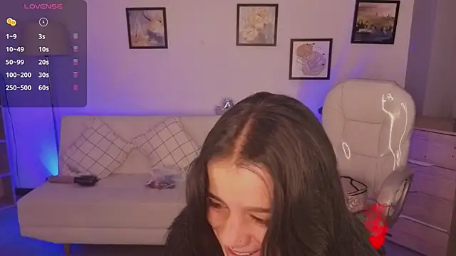 Nicole Foxx  online show from 28, 4, 2026