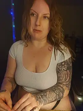 TattedMamaXOXO online show from 9, 7, 2026