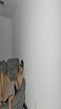 hotlittleones18 online show from 25, 10, 2025