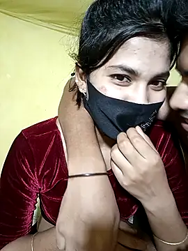 Hot couple 1 online show from 18, 10, 2025