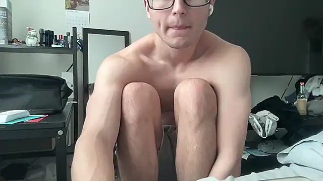 Snapshot of ryan_28747 chatting on 5, 1, 2026 ryan 28747 online show from 5, 1, 2026