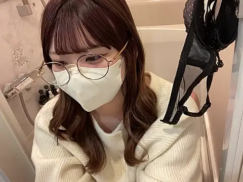 Snapshot of shina_mo_n_ch chatting on 31, 3, 2026 shina mo n ch online show from 31, 3, 2026