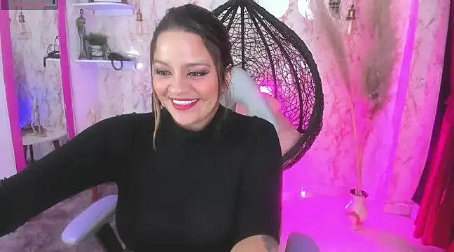 victoria  floyd online show from 30, 1, 2025