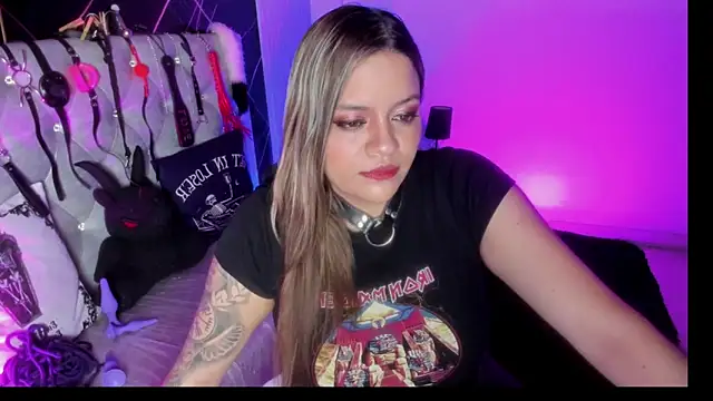 victoria  floyd online show from 22, 9, 2025