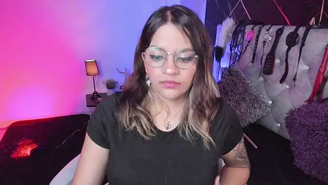 victoria  floyd online show from 1, 5, 2026