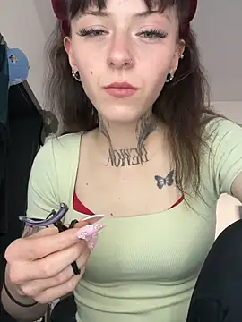 Ciara2004 online show from 19, 12, 2025