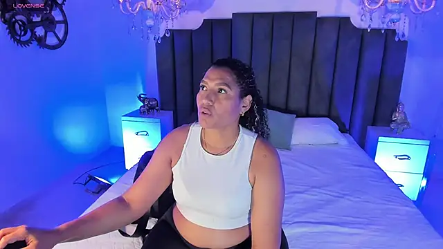 Snapshot of AnthonelaRusso_ chatting on 15, 3, 2025 AnthonelaRusso online show from 15, 3, 2025