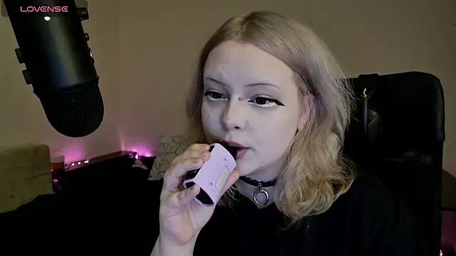 Electro doll online show from 15, 3, 2025