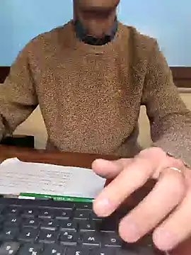 Snapshot of AvvocatoPorco chatting on 20, 10, 2025 AvvocatoPorco online show from 20, 10, 2025