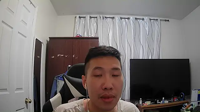 Snapshot of d32500ui chatting on 21, 1, 2025 d32500ui online show from 21, 1, 2025