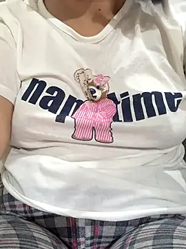 Snapshot of haskadin chatting on 8, 10, 2025 haskadin online show from 8, 10, 2025