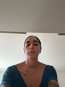sophierooy22 online show from 22, 6, 2026
