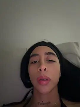 sophierooy22 online show from 23, 6, 2026