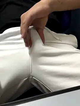 Greeneyes0820 online show from 28, 10, 2025