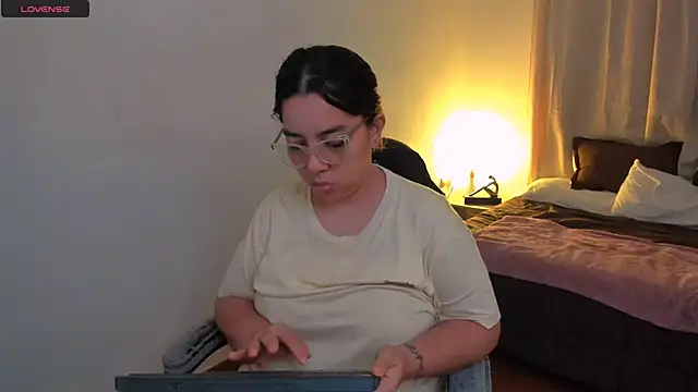 brithany olson25 online show from 17, 9, 2025