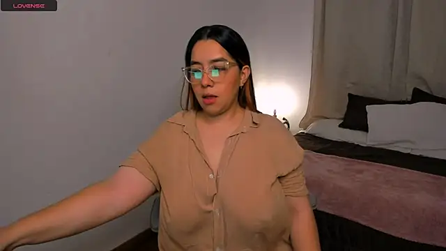 brithany olson25 online show from 28, 9, 2025