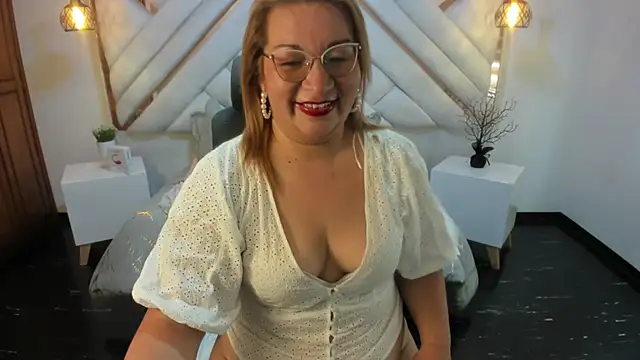 maylinlee online show from 1, 3, 2025