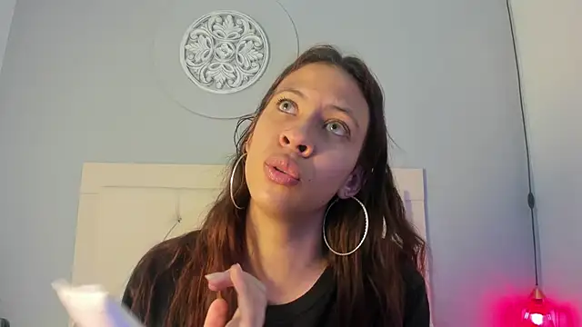 Snapshot of elevensky chatting on 6, 2, 2025 elevensky online show from 6, 2, 2025