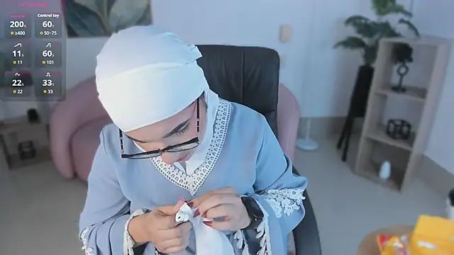 Ayha khalaf online show from 6, 11, 2025