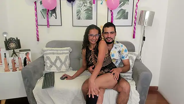 luxurycoupl online show from 11, 2, 2025