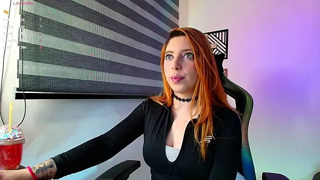 Snapshot of love_sharol_ chatting on 28, 1, 2025 love sharol  online show from 28, 1, 2025