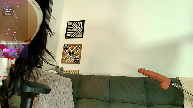 Snapshot of love_sharol_ chatting on 15, 10, 2025 love sharol  online show from 15, 10, 2025