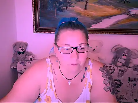 Snapshot of mayamayx chatting on 20, 9, 2025 mayamayx online show from 20, 9, 2025