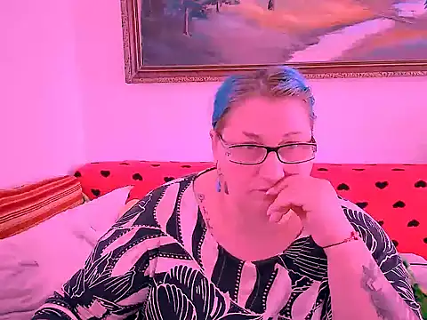 Snapshot of mayamayx chatting on 15, 10, 2025 mayamayx online show from 15, 10, 2025