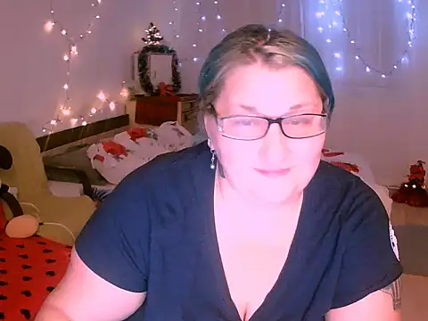 Snapshot of mayamayx chatting on 17, 12, 2025 mayamayx online show from 17, 12, 2025