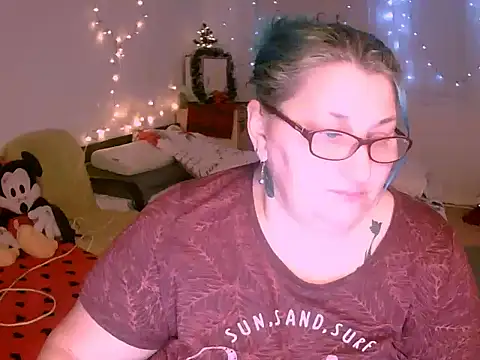 Snapshot of mayamayx chatting on 18, 12, 2025 mayamayx online show from 18, 12, 2025