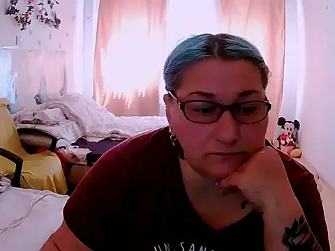 Snapshot of mayamayx chatting on 19, 5, 2026 mayamayx online show from 19, 5, 2026