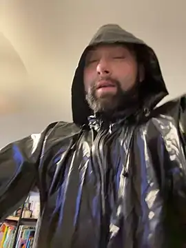 Snapshot of Dadbod4you chatting on 11, 3, 2025 Dadbod4you online show from 11, 3, 2025