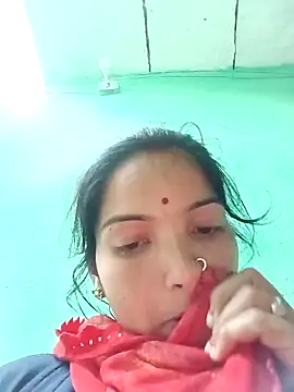 Snapshot of Bhuvi_Bedi chatting on 1, 2, 2025 Bhuvi Bedi online show from 1, 2, 2025