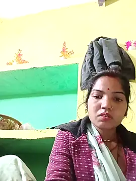 Snapshot of Bhuvi_Bedi chatting on 10, 2, 2025 Bhuvi Bedi online show from 10, 2, 2025