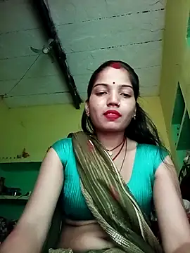 Snapshot of Bhuvi_Bedi chatting on 1, 3, 2025 Bhuvi Bedi online show from 1, 3, 2025