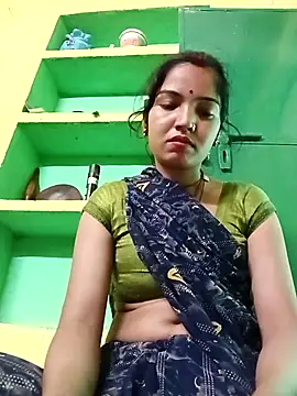 Snapshot of Bhuvi_Bedi chatting on 2, 3, 2025 Bhuvi Bedi online show from 2, 3, 2025