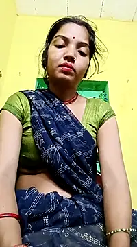 Snapshot of Bhuvi_Bedi chatting on 6, 3, 2025 Bhuvi Bedi online show from 6, 3, 2025