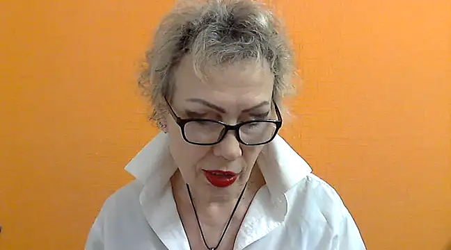 NessyJenixs online show from 5, 3, 2025