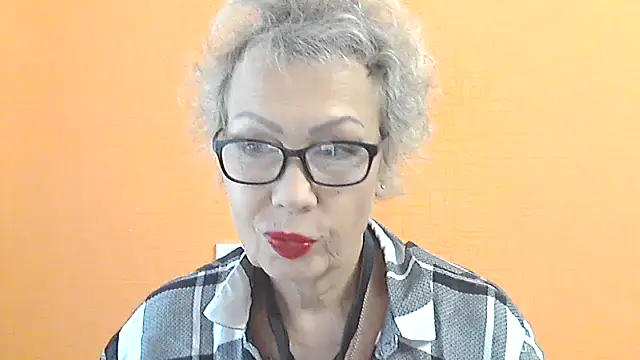 NessyJenixs online show from 2, 10, 2025