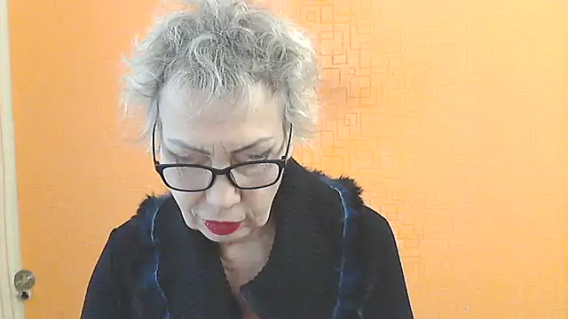 Snapshot of NessyJenixs chatting on 5, 2, 2026 NessyJenixs online show from 5, 2, 2026