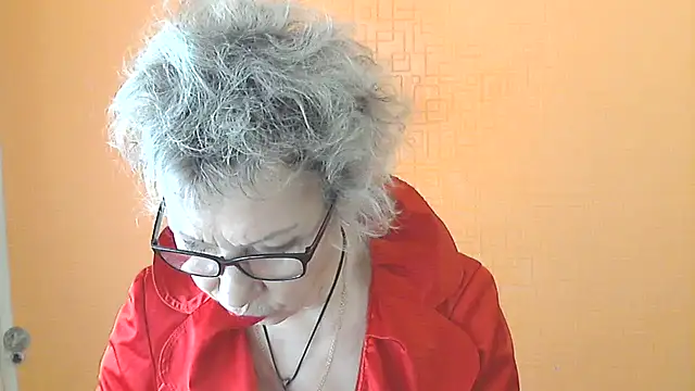 NessyJenixs online show from 4, 5, 2026