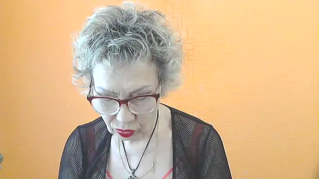 NessyJenixs online show from 9, 5, 2026